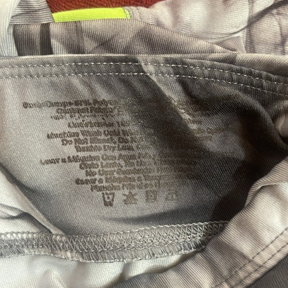 Gray & black leggings w/ neon green stripe down the sides w/ hidden pocket XS - Picture 10 of 10